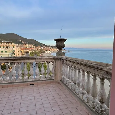 Apartament Sul Mare Con Box Auto
