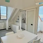 Sul Mare Con Box Auto * Varazze