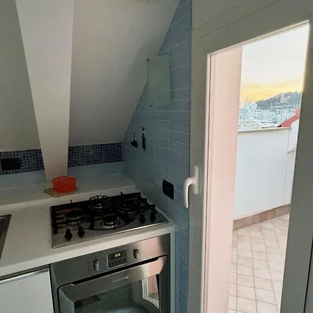 Sul Mare Con Box Auto Appartement *