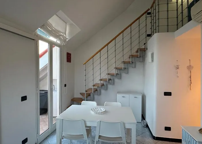 Appartement Sul Mare Con Box Auto Varazze